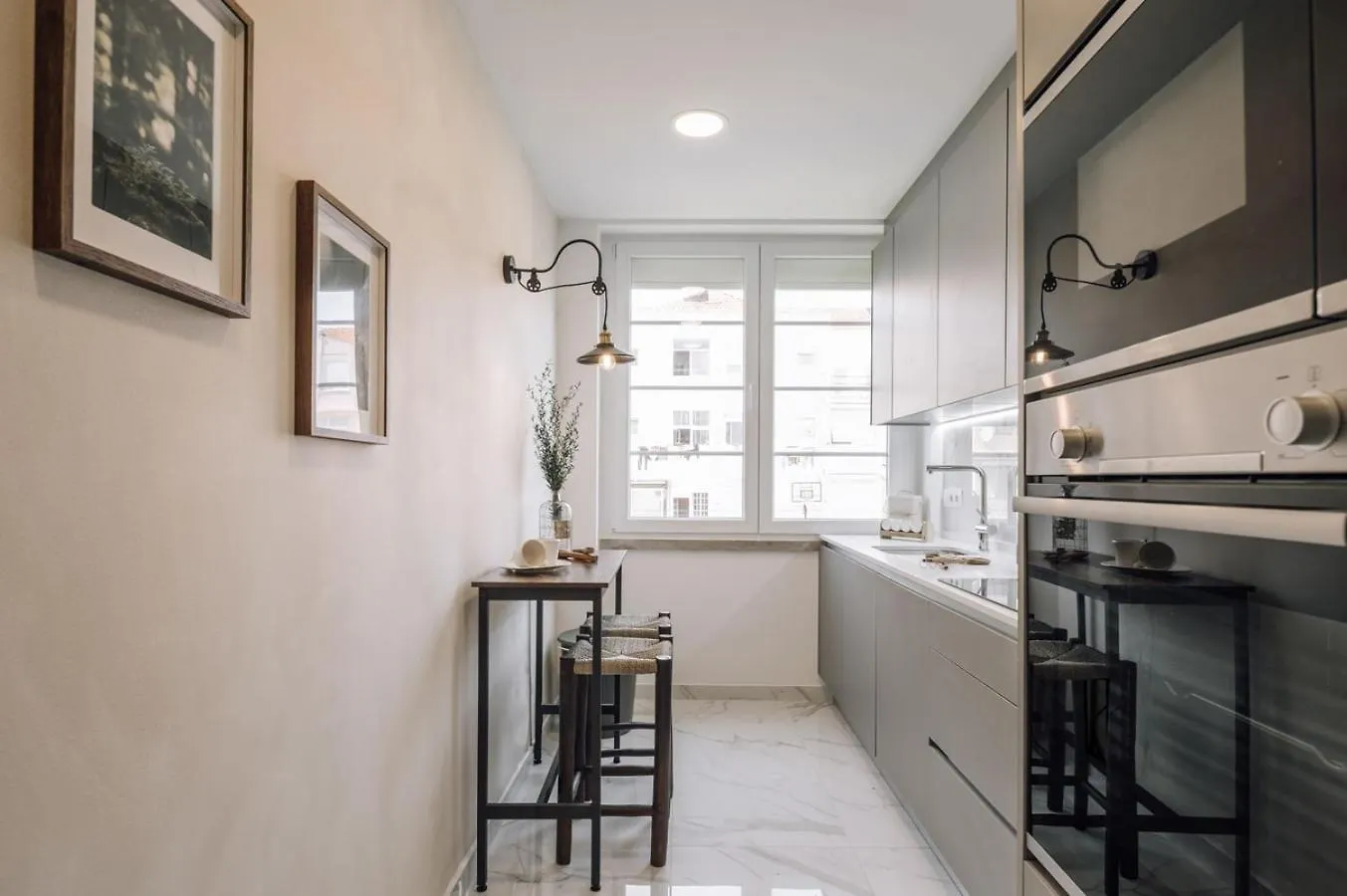 Badet - 3 Bedrooms, Office And Terrace In Alvalade Lisboa 0*,