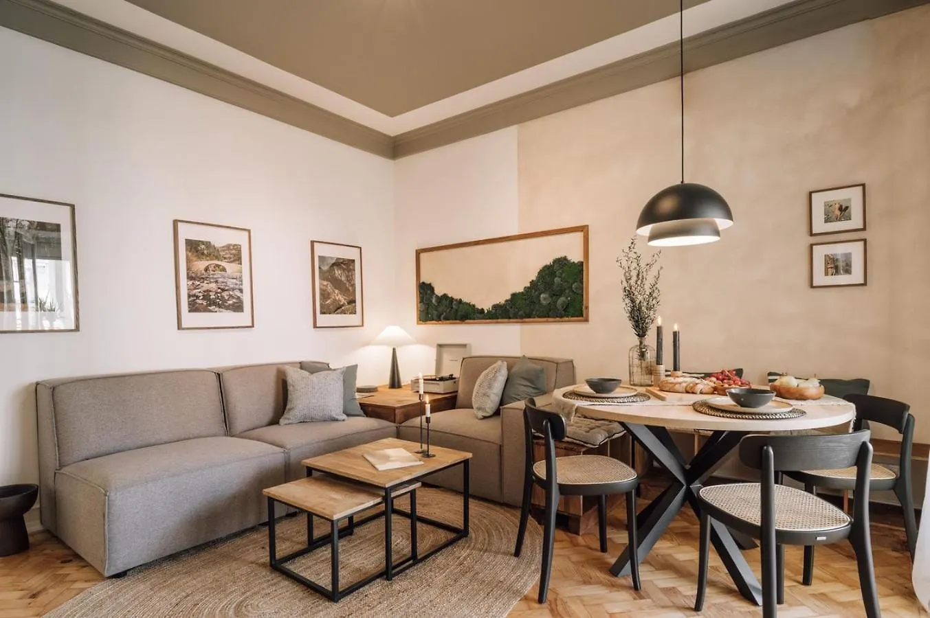 Badet - 3 Bedrooms, Office And Terrace In Alvalade Lisboa