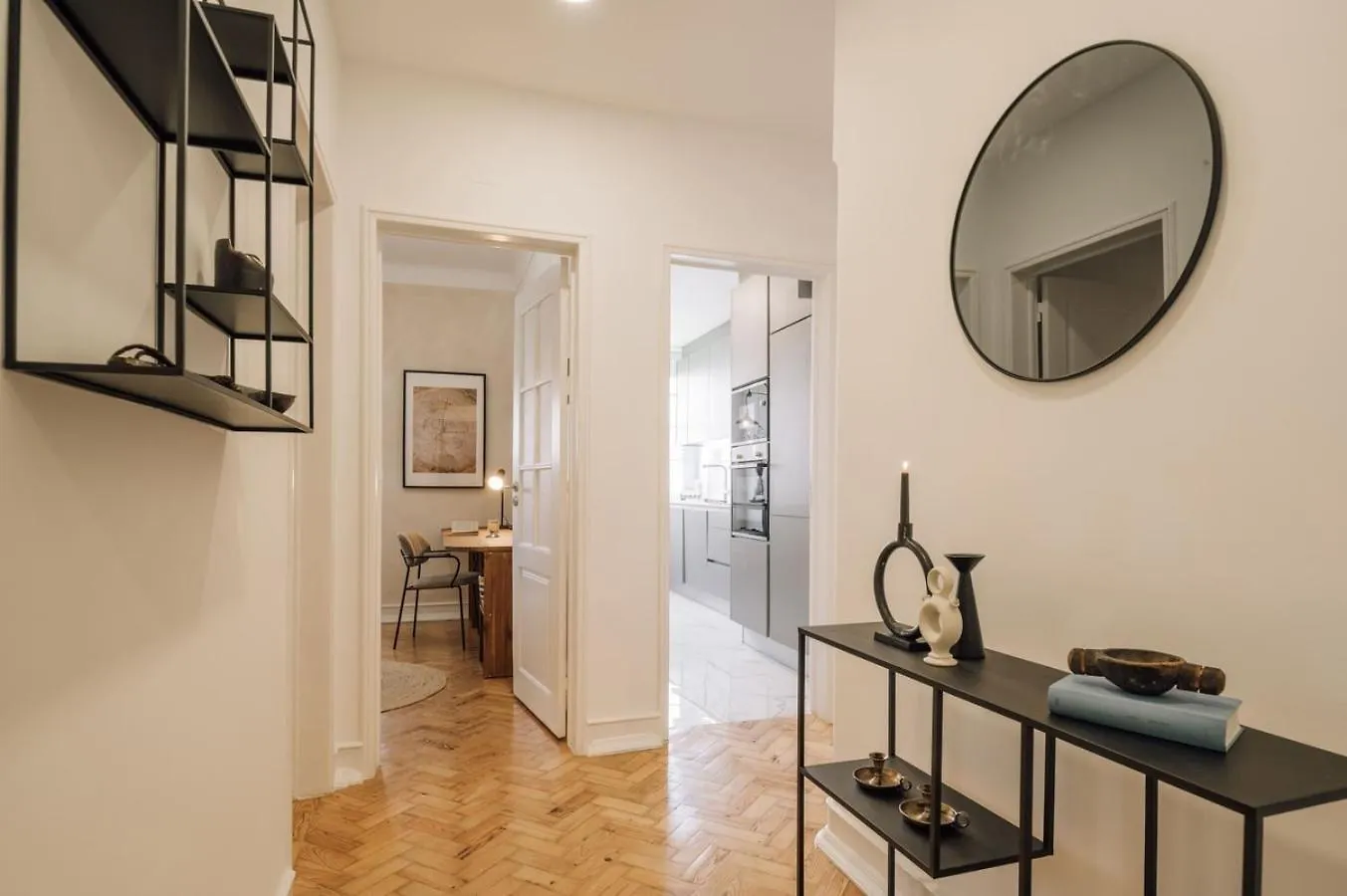 Apartment Badet - 3 Bedrooms, Office And Terrace In Alvalade Lisbon Portugal